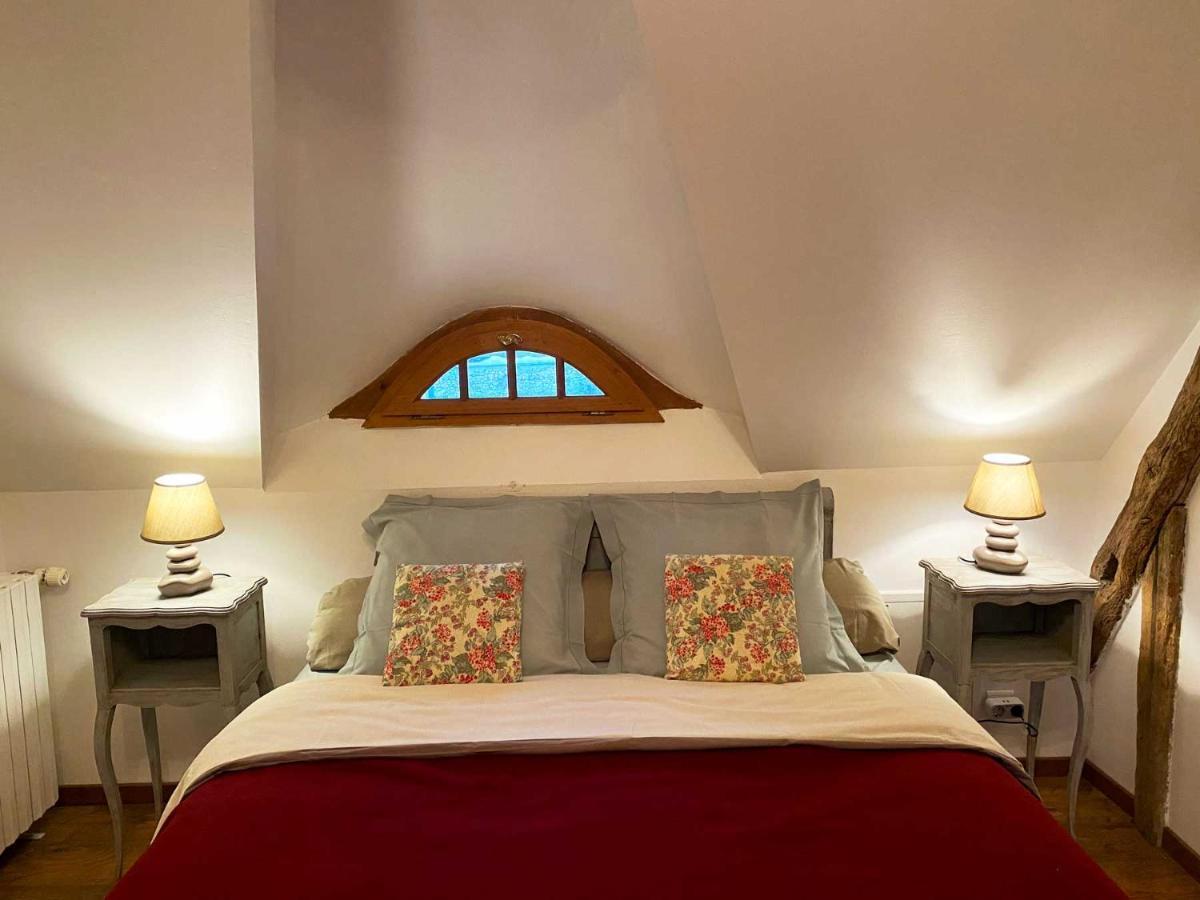 Bed and Breakfast Le Moulin De Pasnel Monteaux Exterior foto